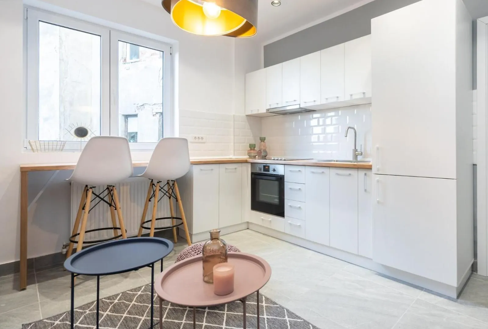 Cozy Design Apartament In Magheru ブカレスト アパート