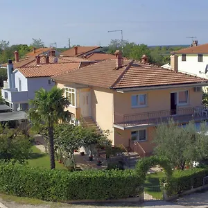 https://apartments-rooms-barbara.in-istria.net