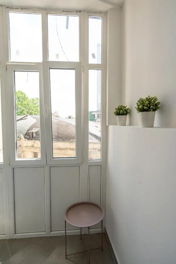 Cozy Design Apartament In Magheru Bucharest